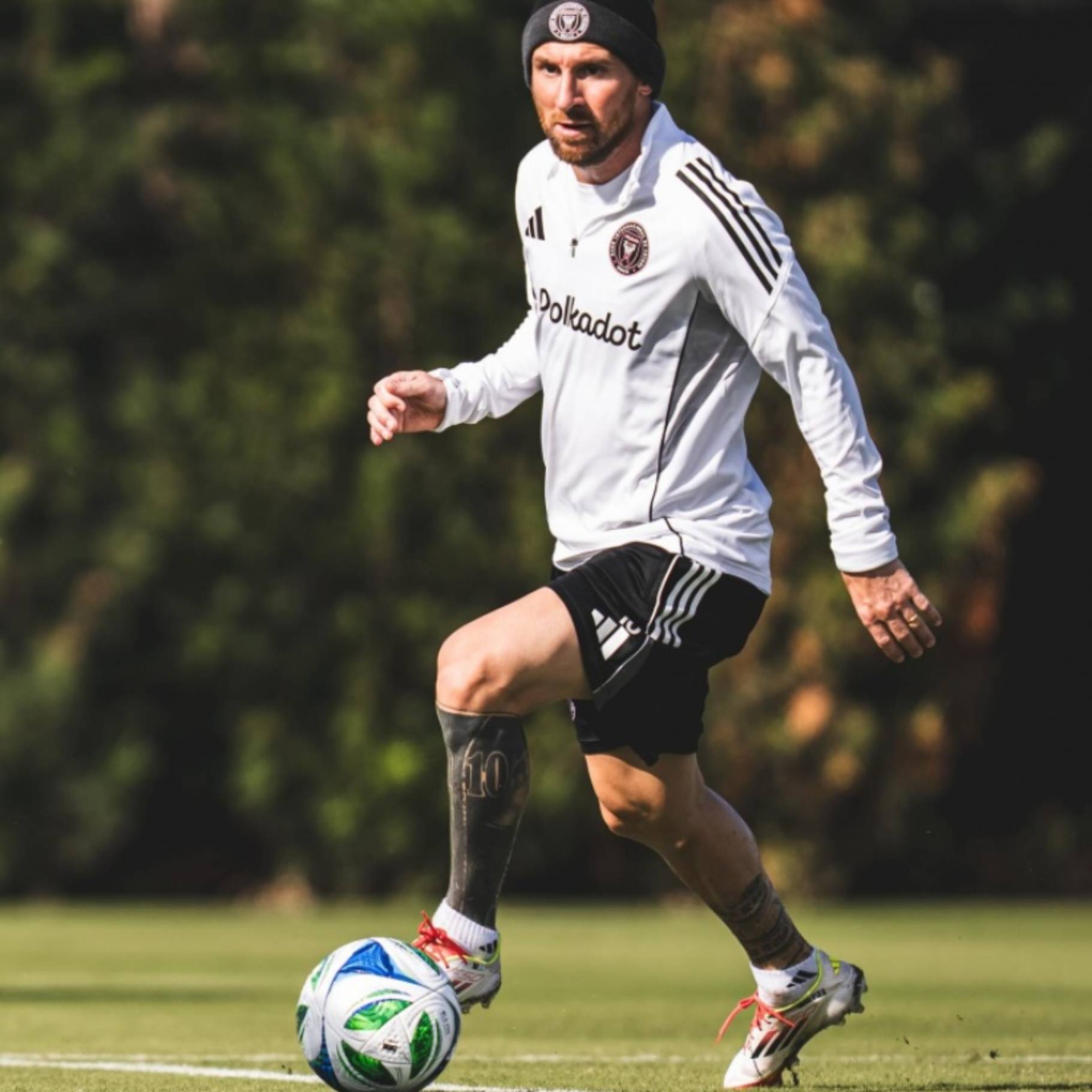 ayx关于梅西重返赛场，夺冠首场状态出色，热火观众沸腾！全场沸腾不已的信息